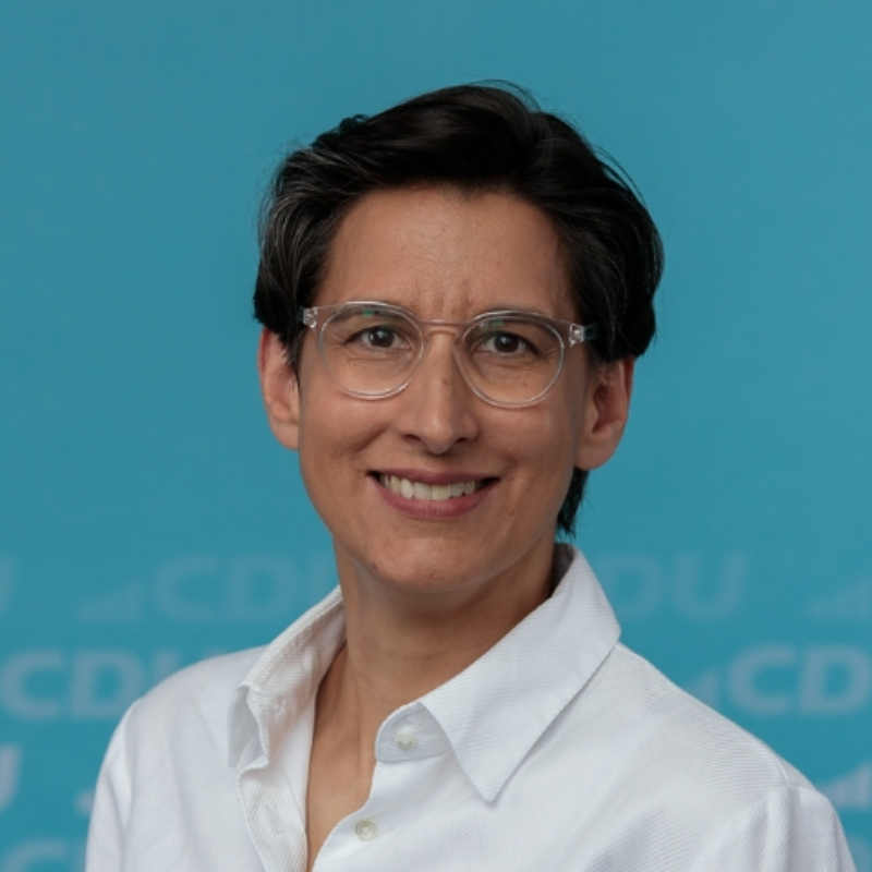 Dr. Natalie von Kaehne